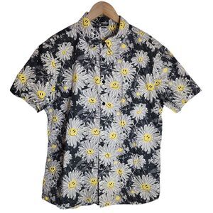 Neff Button‎ Up Shirt Men's Medium Smile Smiley Flower Hawaiian Top